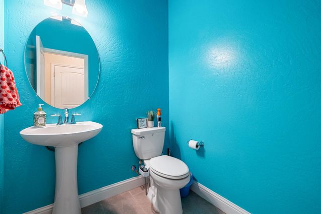 5265 W Lamona Avenue, Fresno, CA 93722