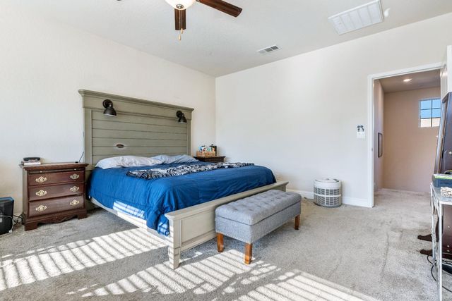 5265 W Lamona Avenue, Fresno, CA 93722