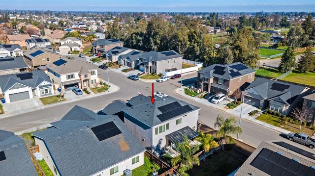 5265 W Lamona Avenue, Fresno, CA 93722