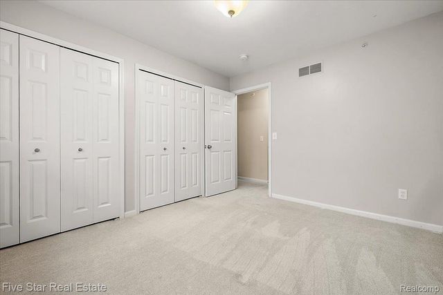 2781 Barclay Way, Ann Arbor, MI 48105