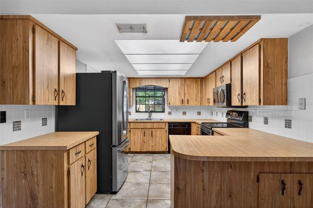 850 LAKE ELBERT PARK NE, Winter Haven, FL 33881