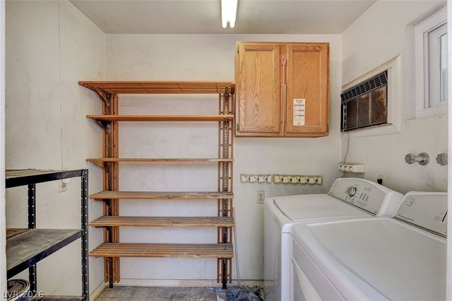 3239 Bluebird Street, Las Vegas, NV 89121