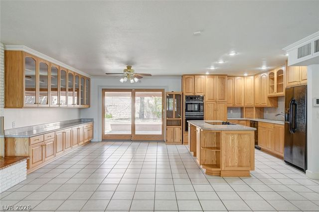 3239 Bluebird Street, Las Vegas, NV 89121