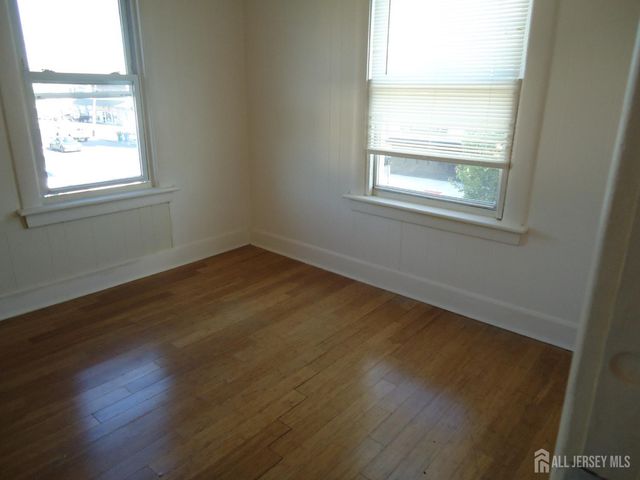 386 NEW BRUNSWICK Avenue 2, Fords, NJ 08863