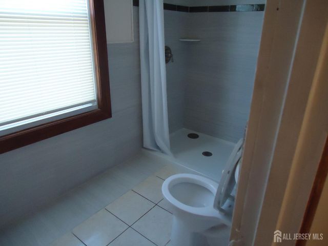 386 NEW BRUNSWICK Avenue 2, Fords, NJ 08863