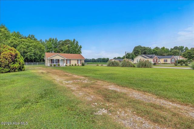 2975 Us Highway 117 Bypass S, Burgaw, NC 28425