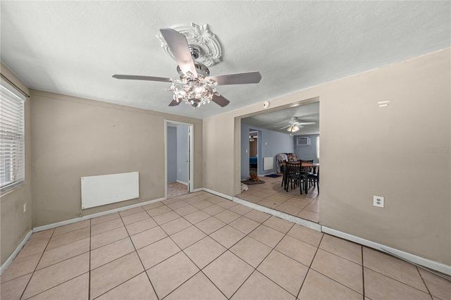 18 E GOLDEN STREET, Beverly Hills, FL 34465