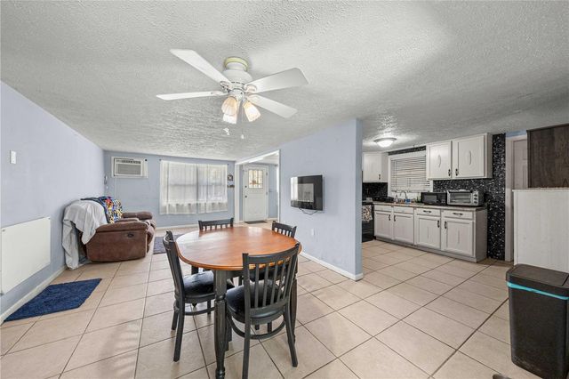 18 E GOLDEN STREET, Beverly Hills, FL 34465