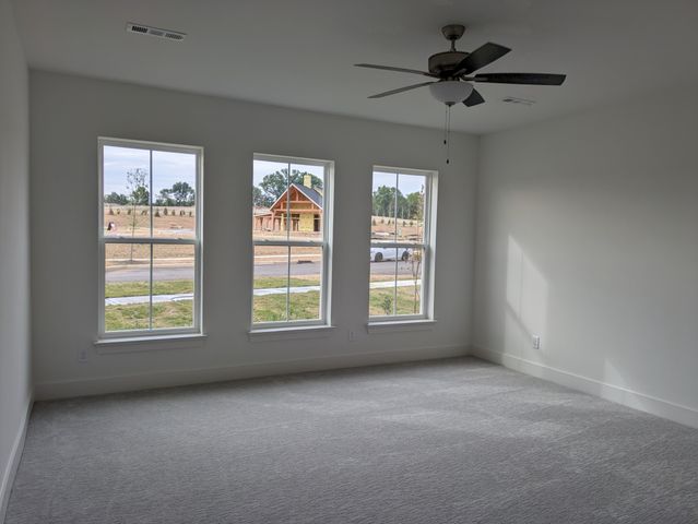 5025 Greentree Dr, Smyrna, TN 37167