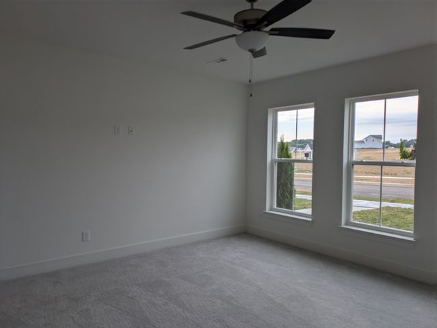 5025 Greentree Dr, Smyrna, TN 37167