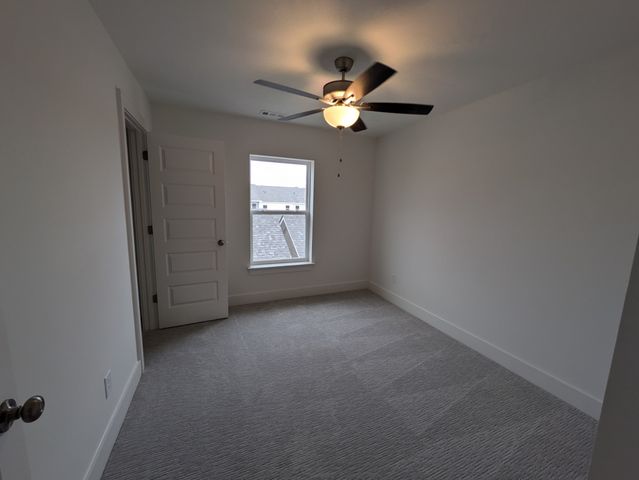 5025 Greentree Dr, Smyrna, TN 37167