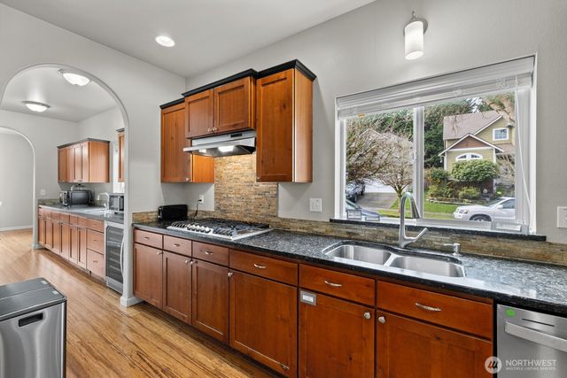 4216 17th Way NE, Olympia, WA 98516