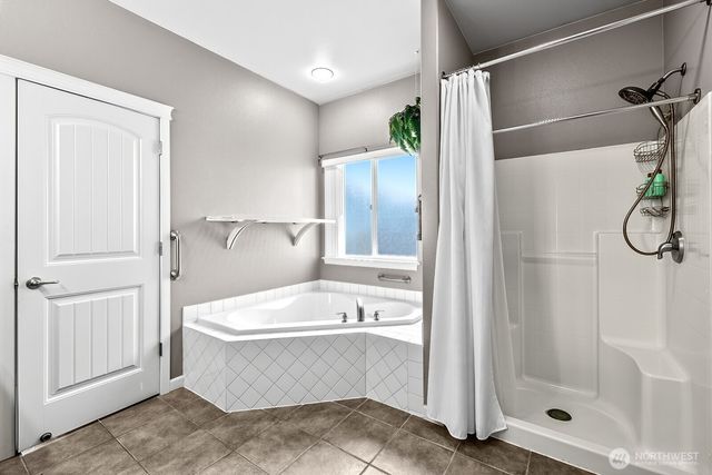 4216 17th Way NE, Olympia, WA 98516