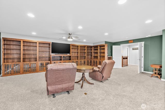 4216 17th Way NE, Olympia, WA 98516