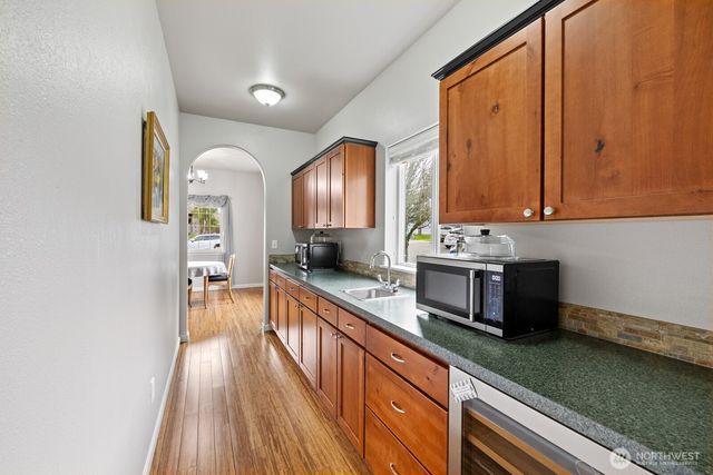 4216 17th Way NE, Olympia, WA 98516