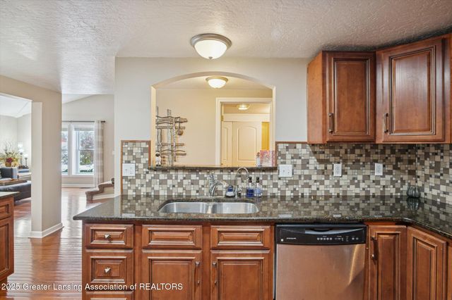 201 W Broad Street, Eaton Rapids, MI 48827