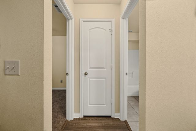 1716 S Waco Street, Van Alstyne, TX 75495