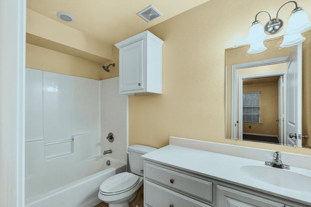 1716 S Waco Street, Van Alstyne, TX 75495