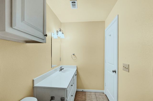 1716 S Waco Street, Van Alstyne, TX 75495