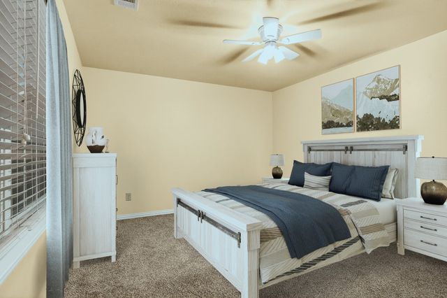 1716 S Waco Street, Van Alstyne, TX 75495