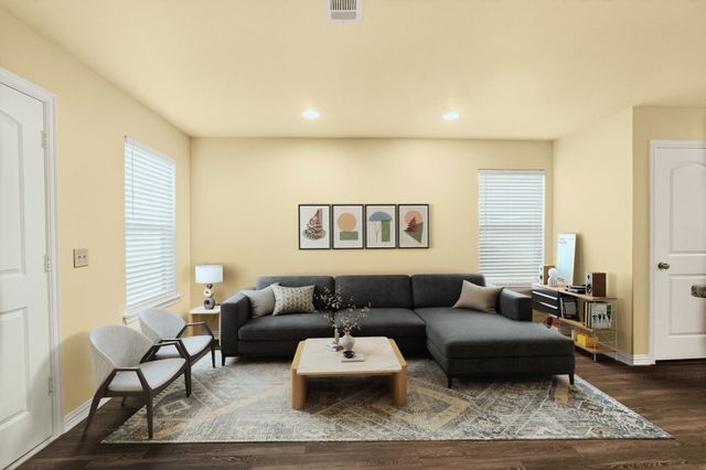 1716 S Waco Street, Van Alstyne, TX 75495