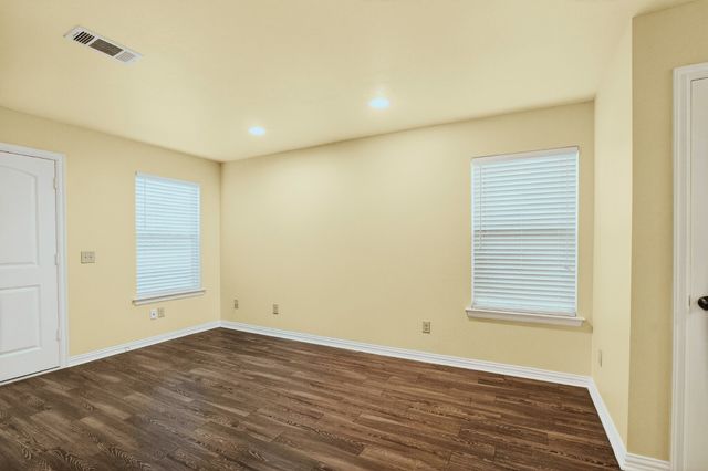 1716 S Waco Street, Van Alstyne, TX 75495