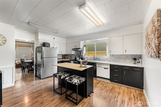 7325 65TH Avenue SE, Snohomish, WA 98290