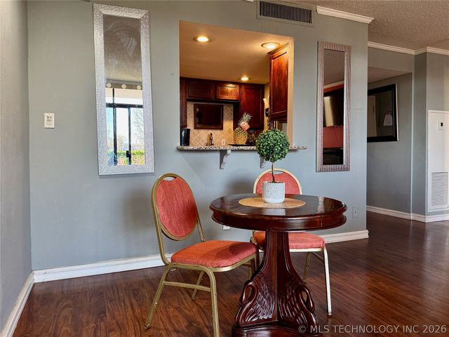 450 W 7th Street 207, Tulsa, OK 74119