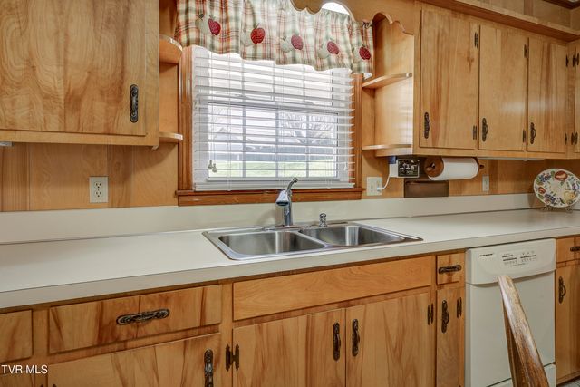1206 Gray Station Road, Gray, TN 37615