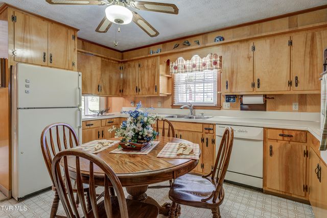 1206 Gray Station Road, Gray, TN 37615