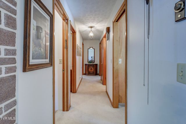 1206 Gray Station Road, Gray, TN 37615