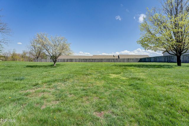 1206 Gray Station Road, Gray, TN 37615