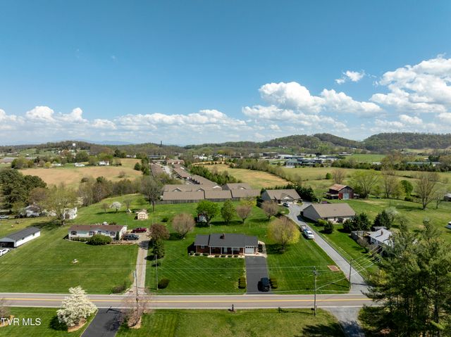 1206 Gray Station Road, Gray, TN 37615