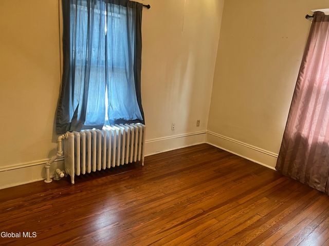 14 Bleeker Avenue, Troy, NY 12180