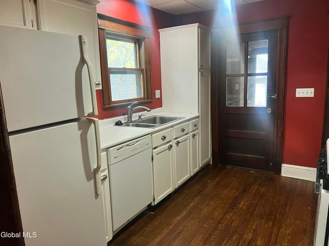 14 Bleeker Avenue, Troy, NY 12180