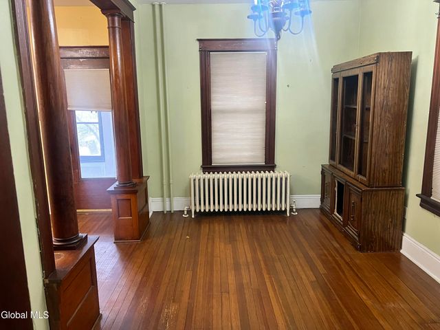 14 Bleeker Avenue, Troy, NY 12180