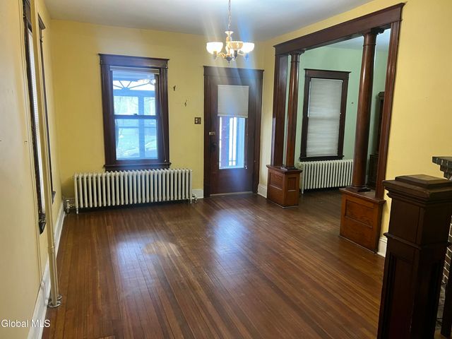 14 Bleeker Avenue, Troy, NY 12180