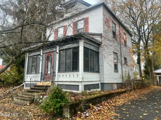 14 Bleeker Avenue, Troy, NY 12180