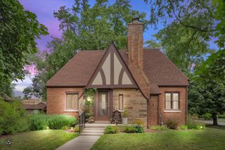 1700 W 106th Street, Chicago, IL 60643