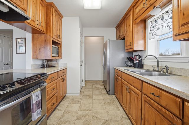 1129 FM 1534, Hillsboro, TX 76645