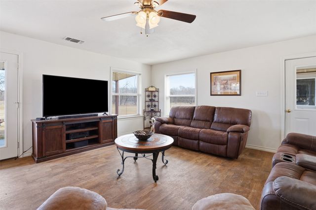 1129 FM 1534, Hillsboro, TX 76645