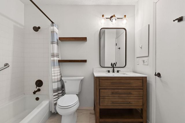 1837 Yuma Lane N, Plymouth, MN 55447