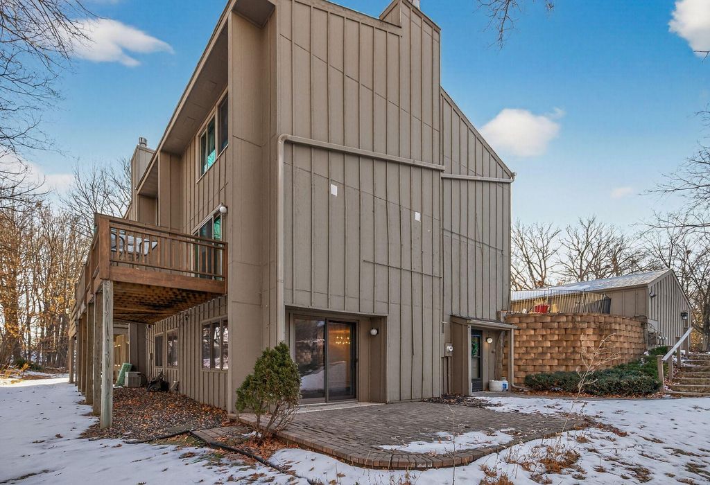 1837 Yuma Lane N, Plymouth, MN 55447