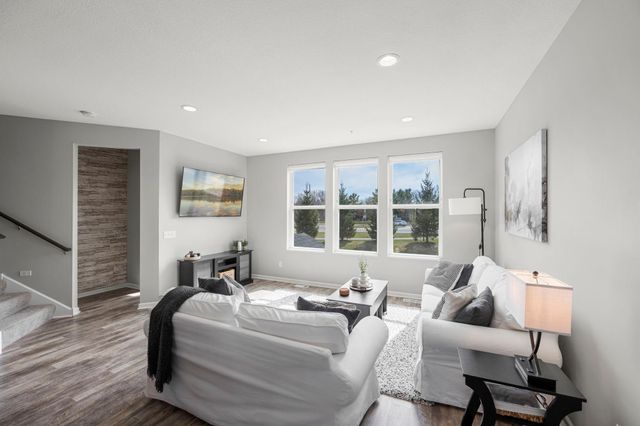 665 Satori Way, Chaska, MN 55318