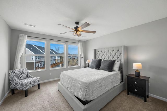 665 Satori Way, Chaska, MN 55318