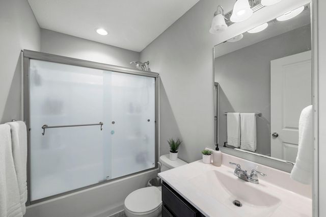 665 Satori Way, Chaska, MN 55318
