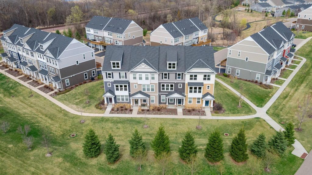 665 Satori Way, Chaska, MN 55318 — photo 2
