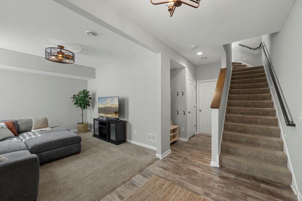 665 Satori Way, Chaska, MN 55318 — photo 3