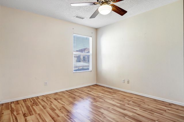 2435 Woodhill Drive NW, Albuquerque, NM 87120