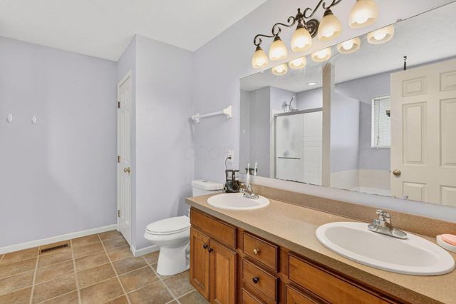 4779 Golden Grove Drive, Groveport, OH 43125